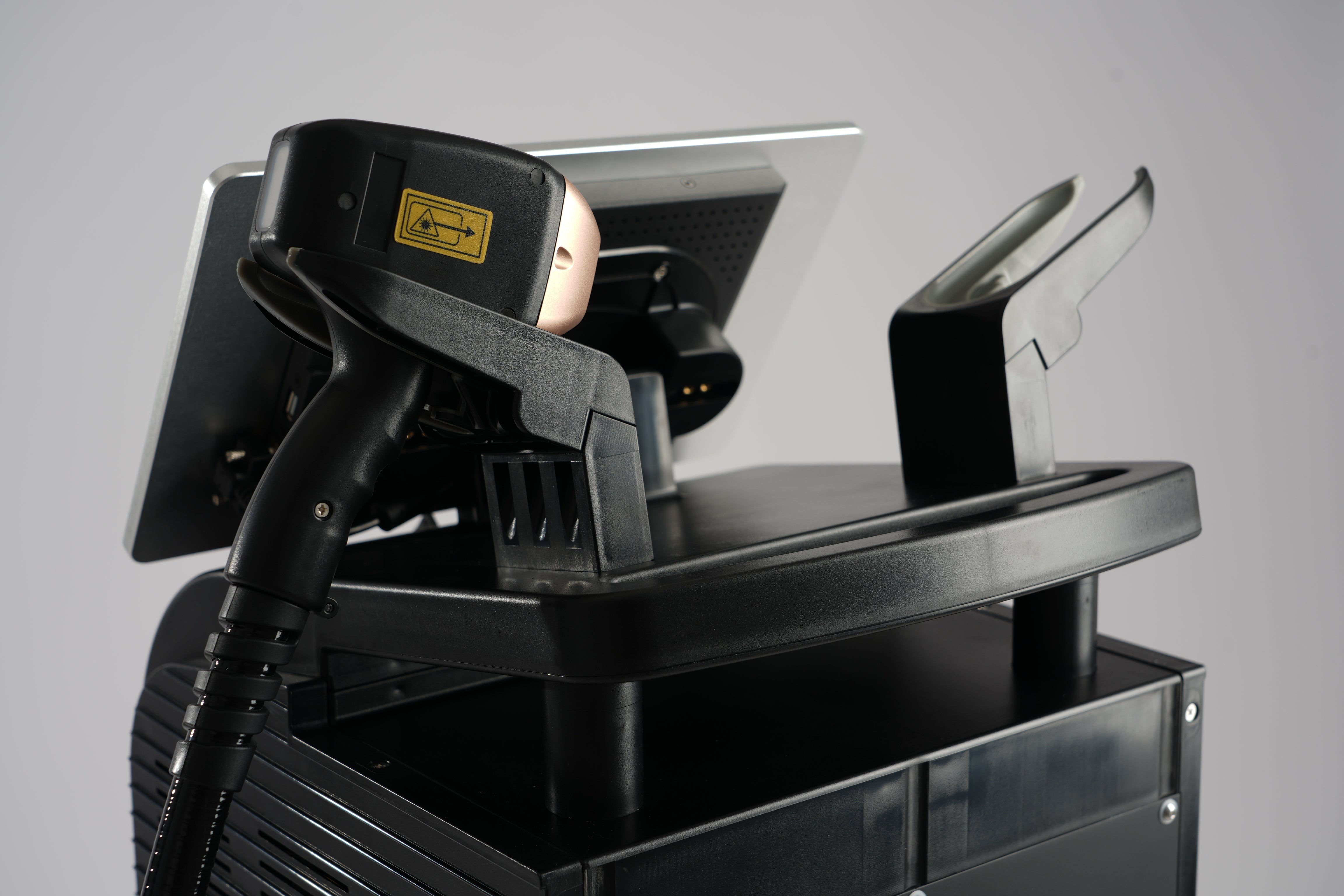 DioLaz Diode Laser: MDL-certified 808nm Diode Laser Hair Removal in Canada