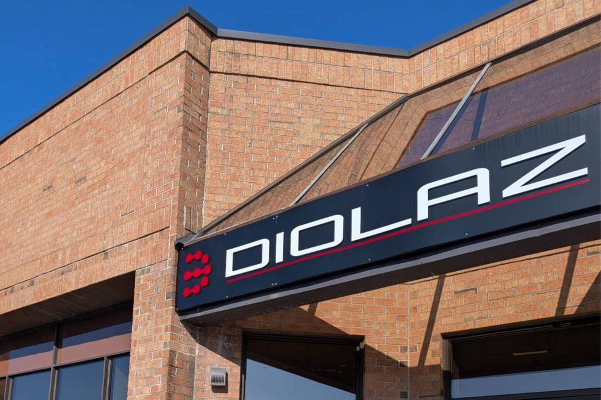 dioLaz_signage